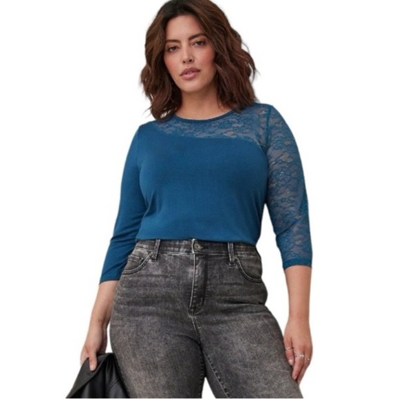 Torrid Super Soft Asymmetrical Lace Pieced Crew Neck Top Plus Size 4X Teal - Picture 2 of 9